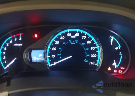 2011 Toyota Sienna Limited z USA, uszkodzony, nr VIN 5TDDK3DC6BS018021